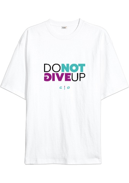 Give Up Oversize Unisex Tişört