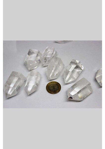 Kristal Kuvars Taşı Piramit Uçlu Standart modelleri