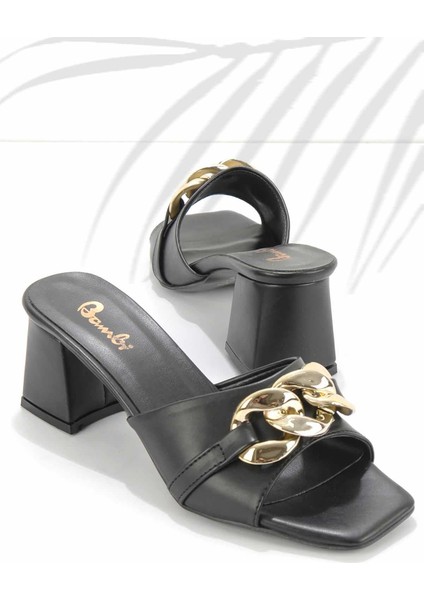 Siyah Kadın Terlik K041240011