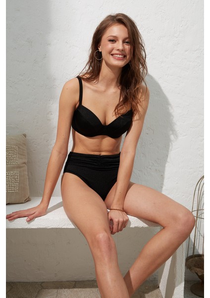 Melida Kaplı Parçalı Bikini Siyah 221223 fırsatları
