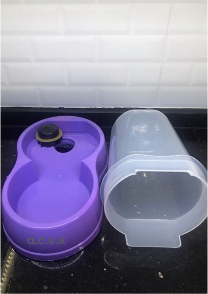 Kedi-Köpek Otomatik Su ve Mama Kabı 1,5 Lt modelleri