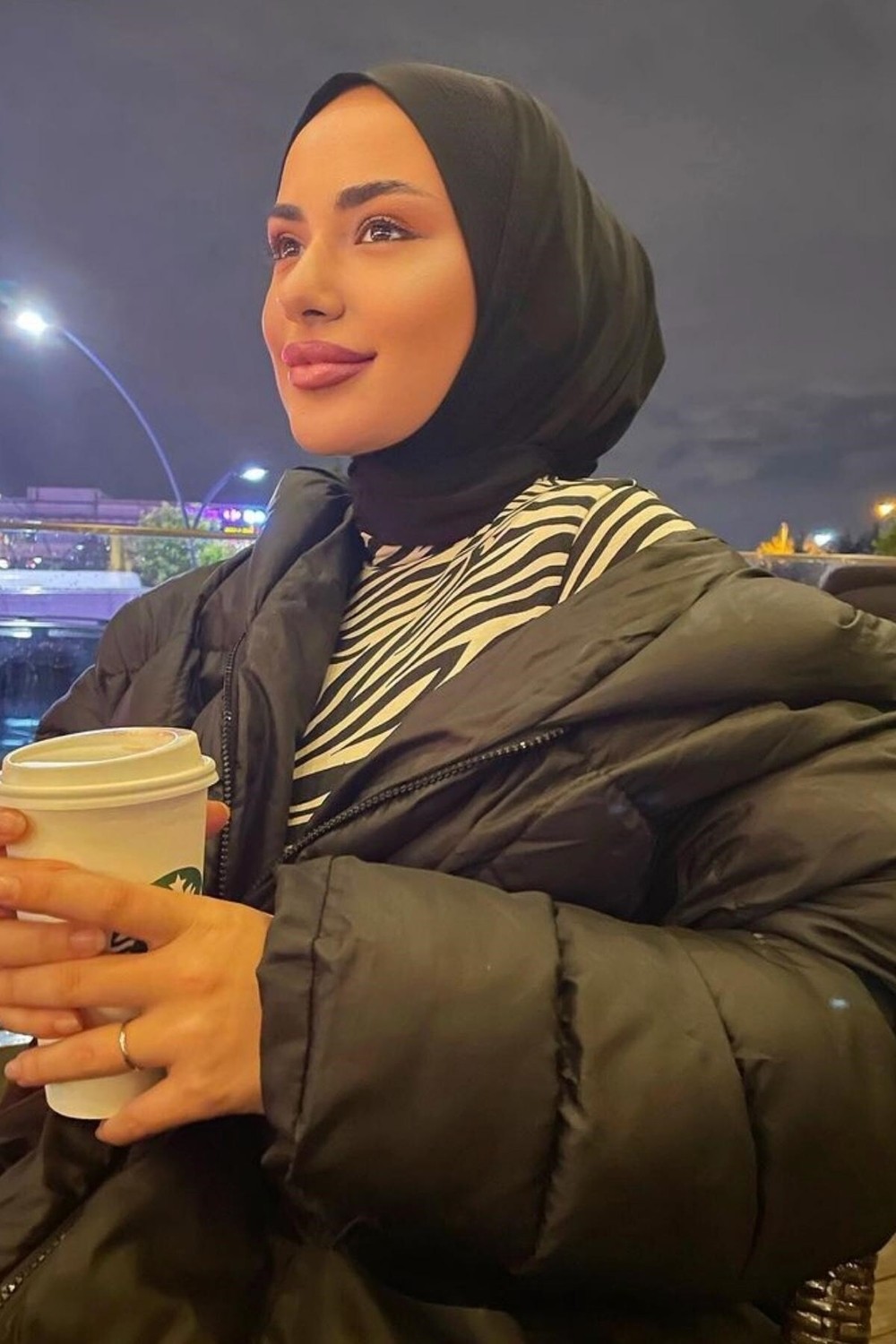 Moda Mevsimi Çıt Çıt Hazır Eşarp Çıtçıtlı Hijab Hazır Eşarp Bordo görsel 6