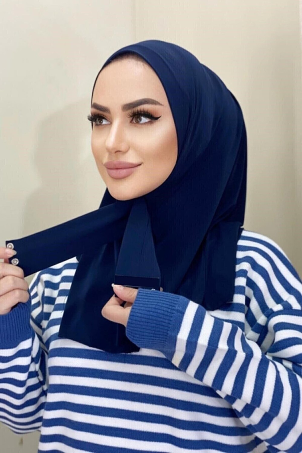 Moda Mevsimi Çıt Çıt Hazır Eşarp Çıtçıtlı Hijab Hazır Eşarp Bordo görsel 7