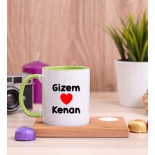 Hediye Dükkanı Kişiye Özel  Sevgililere Özel Isim Yazılı Ahşap Altlıklı Mumlu Yeşil Kupa Bardak