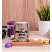 Hediye Dükkanı Kişiye Özel  Matematik Öğretmeni Ahşap Altlıklı Mumlu Silver Kupa Bardak