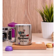 Hediye Dükkanı Kişiye Özel  Sağlık Bilgisi Öğretmeni Ahşap Altlıklı Mumlu Silver Kupa Bardak