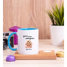 Hediye Dükkanı Kişiye Özel  Eyeliner Gibiyim Çekemiyorlar Ahşap Altlıklı Mumlu Mavi Kupa Bardak