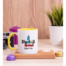Hediye Dükkanı Kişiye Özel  Biyoloji Öğretmeni Ahşap Altlıklı Mumlu Sarı Kupa Bardak