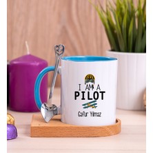 Hediye Dükkanı Kişiye Özel  Pilot Ahşap Altlıklı Kaşıklı Mavi Kupa Bardak