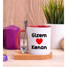 Hediye Dükkanı Kişiye Özel  Sevgililere Özel Isim Yazılı Ahşap Altlıklı Kaşıklı Kırmızı Kupa Bardak