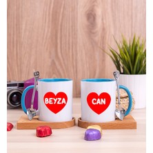 Hediye Dükkanı Kişiye Özel Isim Yazılı Kırmızı Kalpli Ikili Ahşap Altlıklı Mavi Kupa Bardak