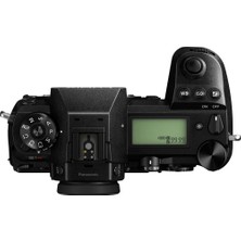 Panasonic Lumix DC-S1R + 24-105MM F/4 Kit (DC-S1RME-K)