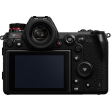 Panasonic Lumix DC-S1R Gövde (DC-S1RE-K)