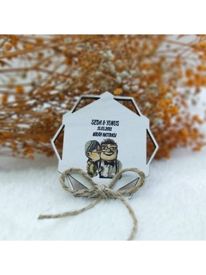 Hayaller Dükkanı 30 Adet Prizma Desenli Yaşlı Çift Fiyonklu Ahşap Nikah Şekeri Uv Baskı Nişan Liği Ekonomik