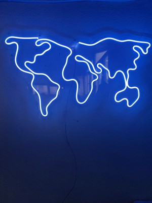 Dekoraven Dünya Haritası Neon Tabela Neon Led Dekoratif Duvar Aydınlatması Neon Duvar Dekorasyonu 66 x 38 Cm