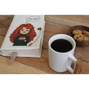 Kitap Aksesuar Kitap Kılıfı Çilli Kız 450 Sayfa Ciltsiz Su İtici Kumaş Özelliğiyle