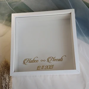35X35 cm Isimli Derin Gül Kutusu! Isteme Çiçekleriniz Için!