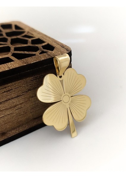 Kadın 925 Ayar Gümüş Büyük Boy Yonca Altın Kaplama Kolye Ucu