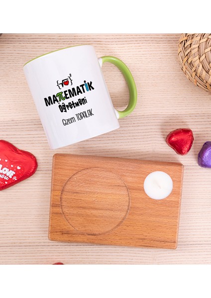 Kişiye Özel Matematik Öğretmeni Ahşap Altlıklı Mumlu Yeşil Kupa Bardak fiyatları