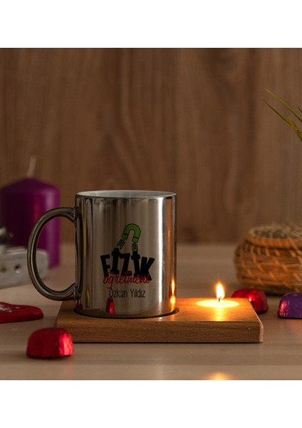 Kişiye Özel Fizik Öğretmeni Ahşap Altlıklı Mumlu Silver Kupa Bardak modelleri