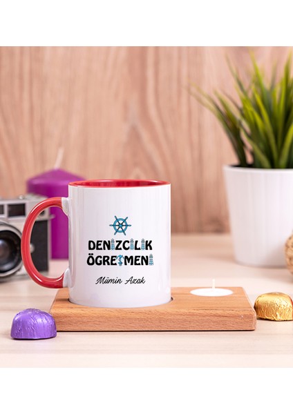Kişiye Özel Denizcilik Öğretmeni Ahşap Altlıklı Mumlu Kırmızı Kupa Bardak