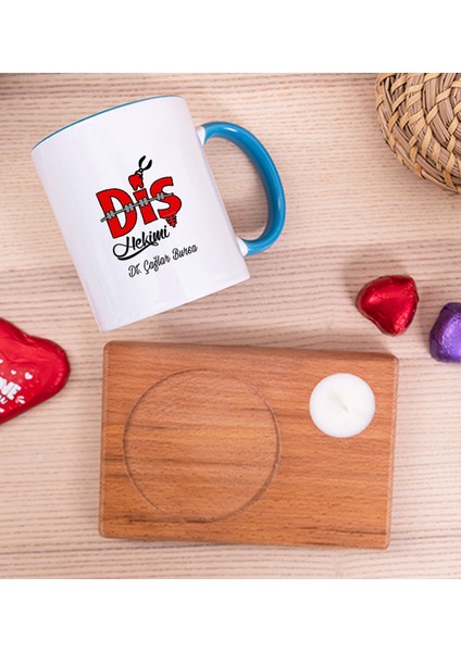 Kişiye Özel Diş Hekimi Ahşap Altlıklı Mumlu Mavi Kupa Bardak fiyatları