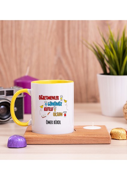 Kişiye Özel Öğretmenler Günü Ahşap Altlıklı Mumlu Sarı Kupa Bardak