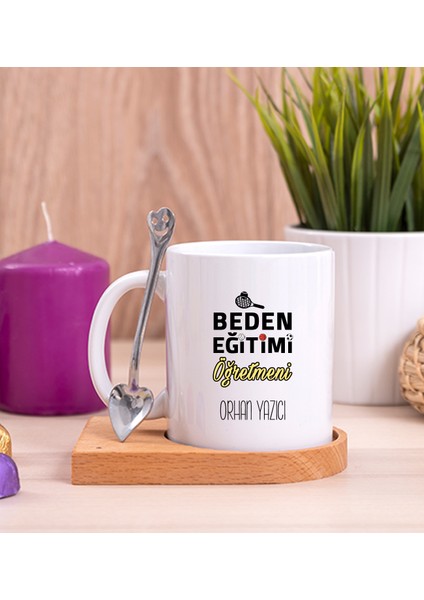 Kişiye Özel Beden Eğitimi Öğretmeni Ahşap Altlıklı Kaşıklı Beyaz Kupa Bardak