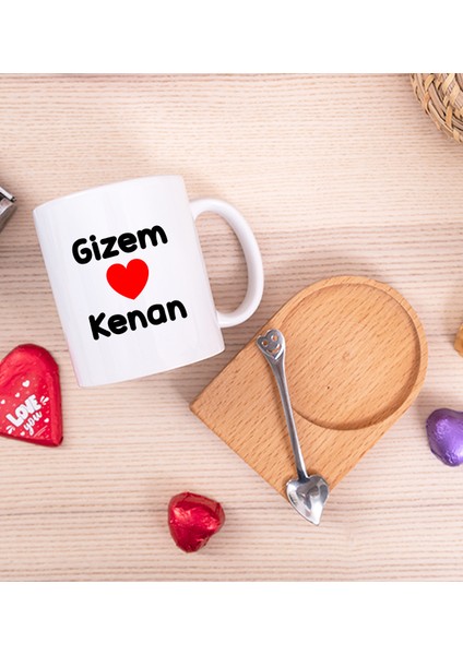 Kişiye Özel Sevgililere Özel Isim Yazılı Ahşap Altlıklı Kaşıklı Beyaz Kupa Bardak fiyatları