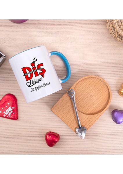 Kişiye Özel Diş Hekimi Ahşap Altlıklı Kaşıklı Mavi Kupa Bardak fiyatları