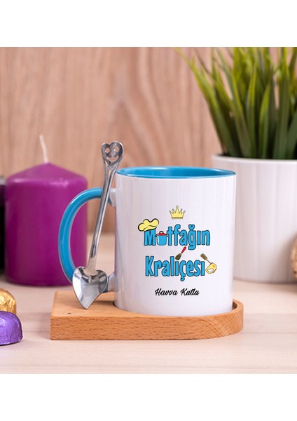 Kişiye Özel Mutfağın Kraliçesi Ahşap Altlıklı Kaşıklı Mavi Kupa Bardak