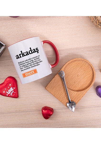Kişiye Özel Arkadaş Kelime Anlamı Ahşap Altlıklı Kaşıklı Kırmızı Kupa Bardak fiyatları
