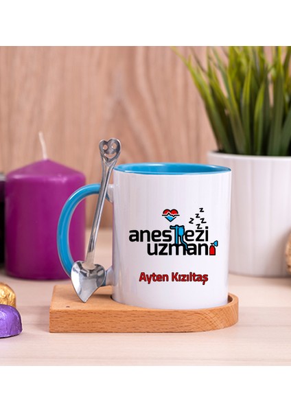Kişiye Özel Anestezi Uzmanı Ahşap Altlıklı Kaşıklı Mavi Kupa Bardak