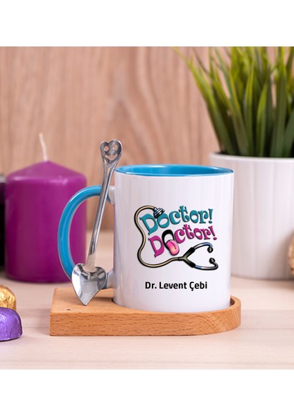 Kişiye Özel Doktor Doktor Ahşap Altlıklı Kaşıklı Mavi Kupa Bardak