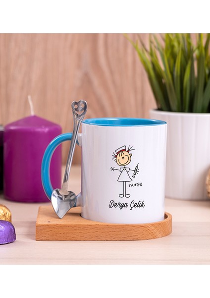 Kişiye Özel Hemşire Karikatürü Ahşap Altlıklı Kaşıklı Mavi Kupa Bardak