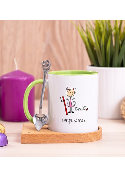 Kişiye Özel Bayan Diş Hekimi Karikatürü Ahşap Altlıklı Kaşıklı Yeşil Kupa Bardak