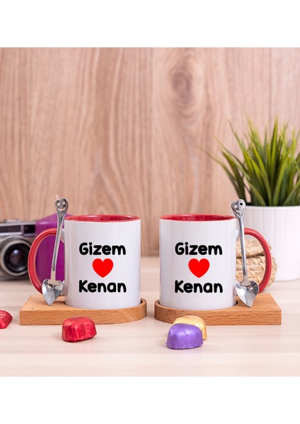 Kişiye Özel Sevgililere Özel Isim Yazılı Ikili Ahşap Altlıklı Kırmızı Kupa Bardak