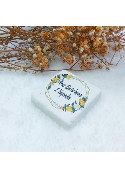 30 Adet Taş Magnet Nikah Şekeri Nişan Liği Sarı Çiçekli 4,5x4,5