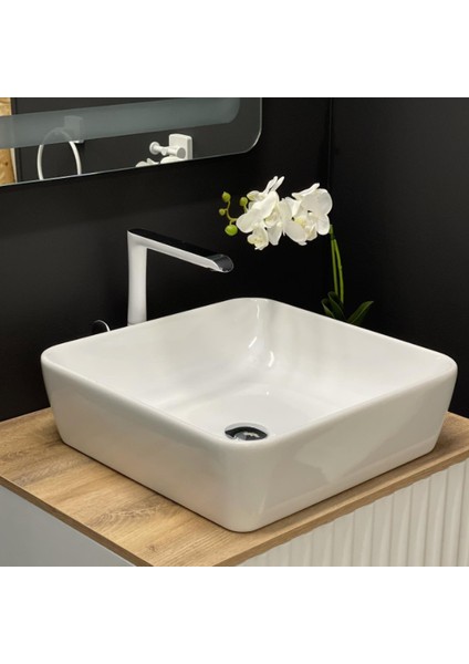 One Tezgah Üstü Çanak Kare Model Lavabo 46 x 46 Cm