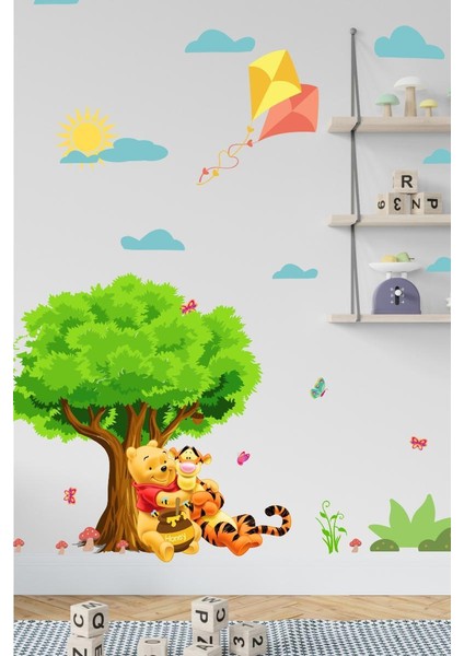 Winnie The Pooh ve Arkadaşı Ormanda Çocuk Odası Dekorasyon Sticker Seti