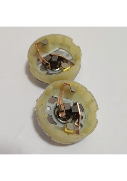 2 Adet RS550 Motor Motor Bakır Fırça Şarjlı Matkap Elektrikli Tornavida Fırça Tutacağı
