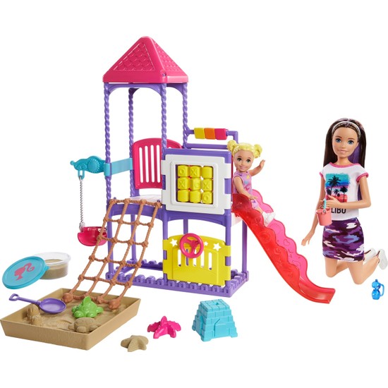 Barbie Bebek Bakıcısı Skipper ve Oyun Parkındaki Bebekleri Seti - Salıncaklı, Kaydıraklı, Kum Havuzlu GHV89