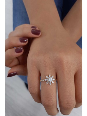 Fiyonk Kuyumculuk 14 Ayar Altın Baget Çiçek Yüzük