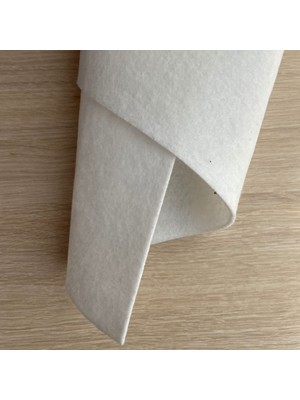 Ak-teksim Kumaş Tekstil Tasarım Keçe Kumaş Beyaz Renk (100cm En) 2mm Figür, El işi, Çanta, Dekor, Hobi Aktiviteleri, Süsleme, Parti