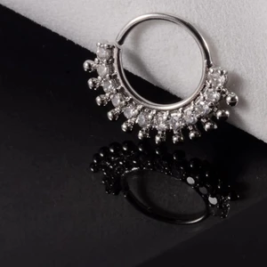 Zirkon Taşlı Halka Piercing - Halka Çapı 8 mm