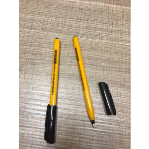 Tükenmez Kalem 50'li Siyah Üçgen Yapı ile Rahat Yazım Deneyimi Sunar