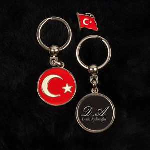 Isme Özel Türk Bayraklı Anahtarlık ve Rozet
