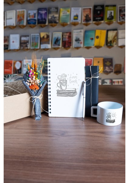 Kitapseverlere Özel KahveKitap Temalı Kitap Aşkı Hediye Konsepti