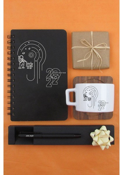 Yen Yıla Özel Uzayda Alışveriş Tasarımlı Yılbaşı Hediye Seti