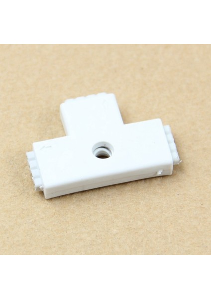 Adet Biz Rgb T Şekilli 4 Pin 3 Yollu Dişi Konnektör Adaptörü 3528 5050 LED Şerit Işık fırsatları